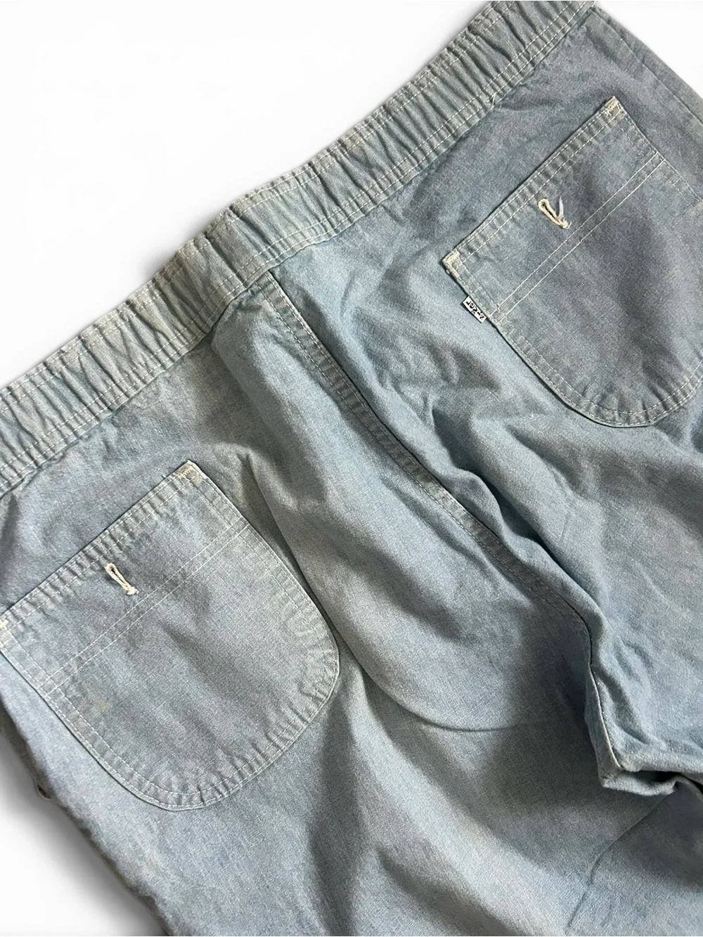 1960s USA LEVIS Wide Leg White Tab Jeans , Size 42” x 29”